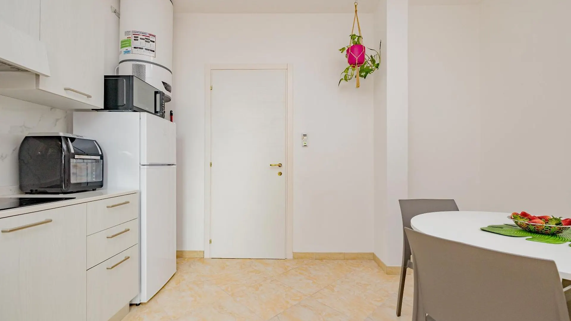 A5 Girasole - Rho Fiera Mpx - Three-Room Double Amenities Cesate 0*,  Italy